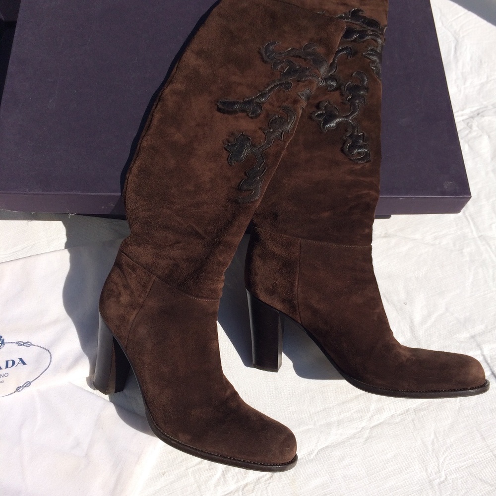 PRADA BROWN SUEDE BOOTS WITH SHEARLING APPLIQUE 39.5 (9-9.5 US)